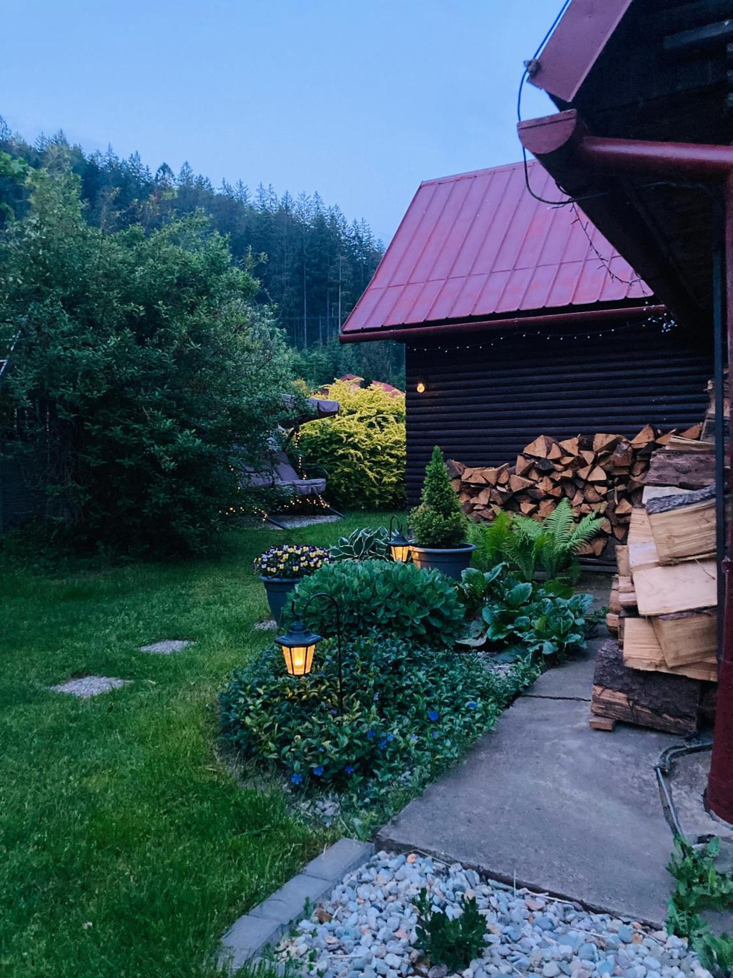 Utulna Chaloupka Na Valassku Valašská Bystřice Exteriér fotografie